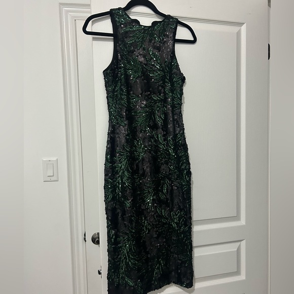 Stunning sequin cocktail dress - Picture 2 of 6